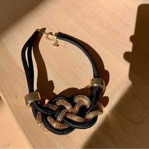 NECKLACE | BLACK AND GOLD